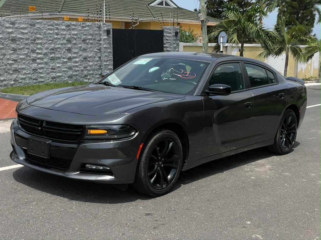 DODGE CHARGER SXT