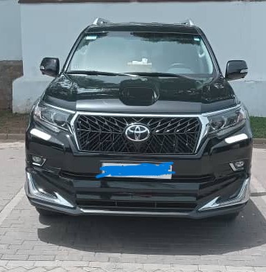 2017 TOYOTA LAND CRUISER PRADO