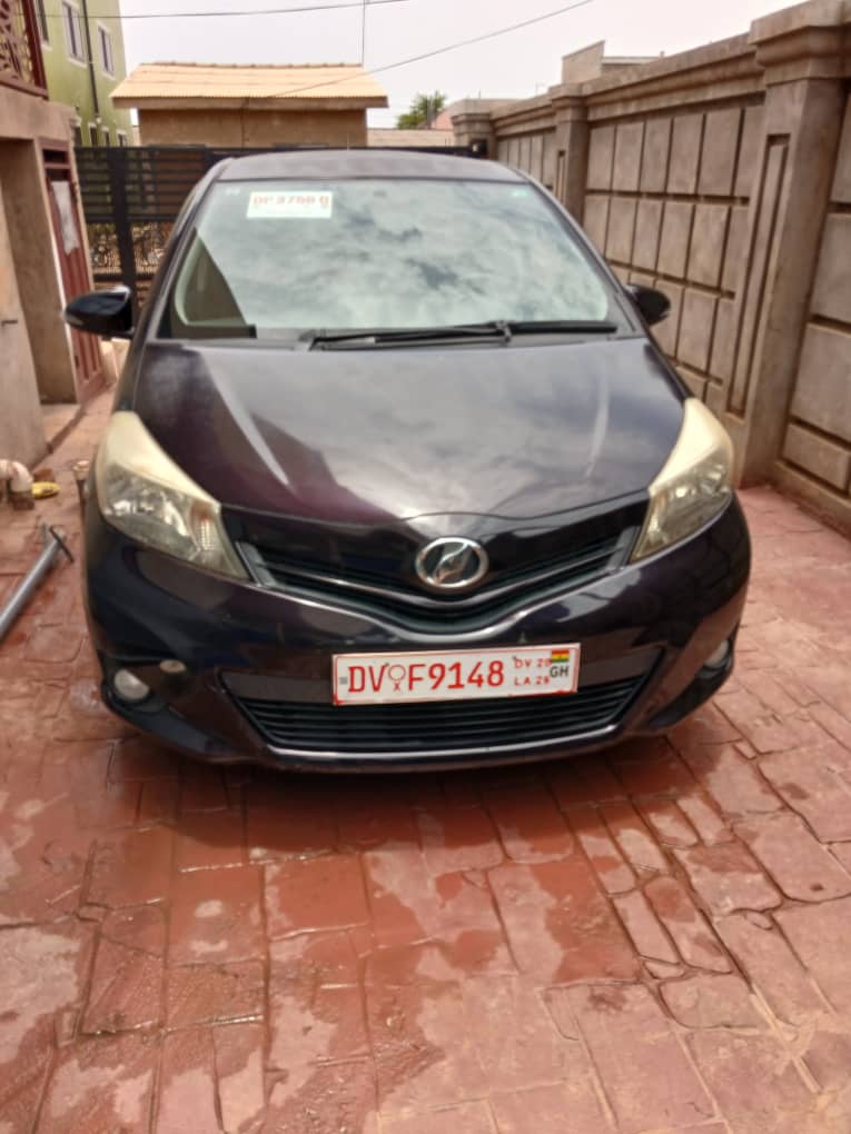 2013 TOYOTA VITZ 4WD
