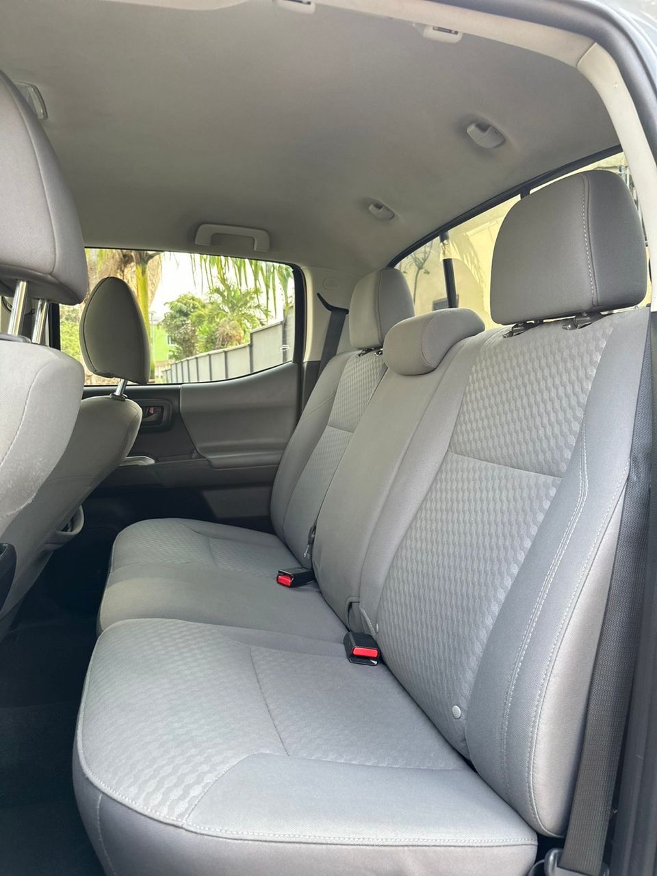 2020 TOYOTA TACOMA V6 - View 9