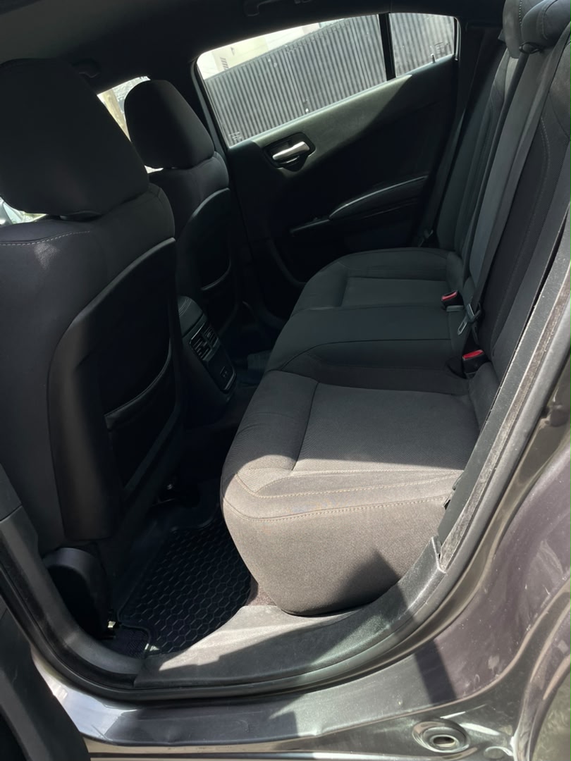 DODGE CHARGER SXT - View 5