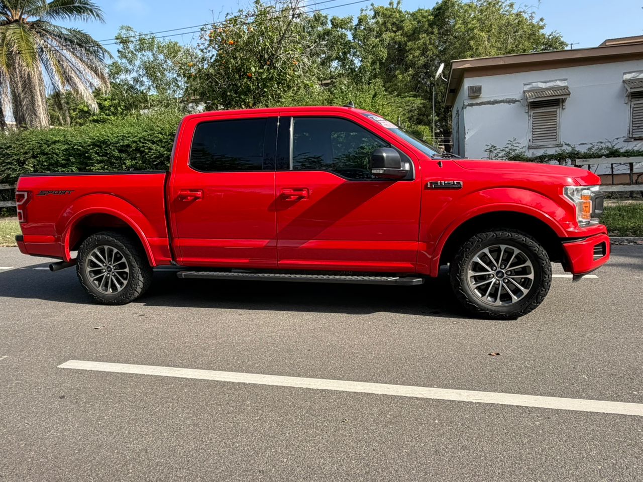 2019 FORD F150 XLT - View 9