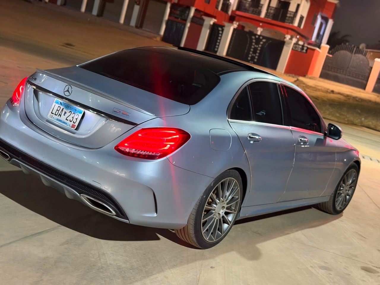 Mercedes-Benz C300 - View 7