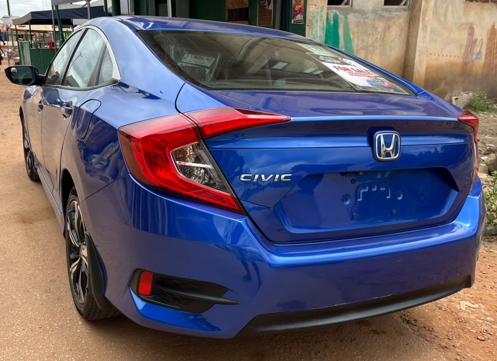 2016 HONDA CIVIC - View 7