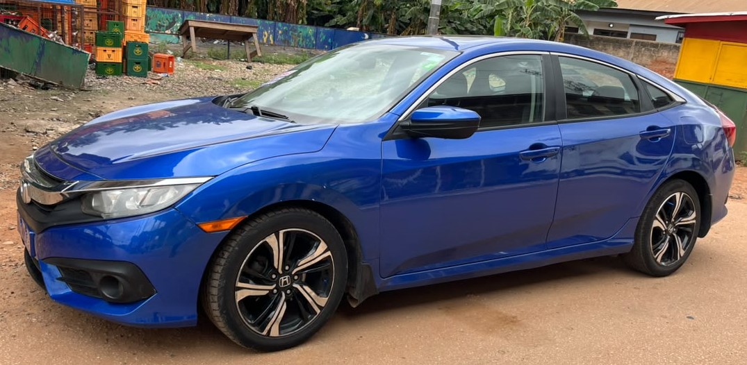 2016 HONDA CIVIC - View 8