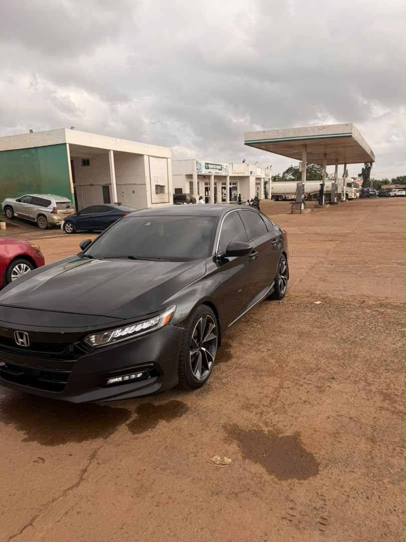 Honda Accord  - View 6