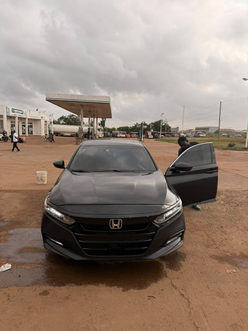 Honda Accord  - View 7
