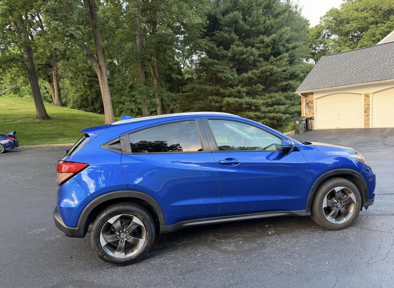 2018 Honda HRV EXL Sport. Full Option  - View 4