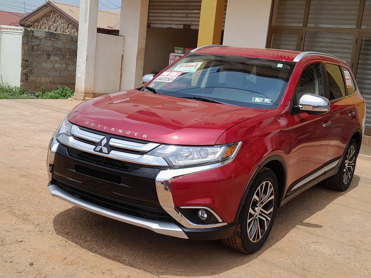 2019 MITSUBISHI OUTLANDER  - View 2
