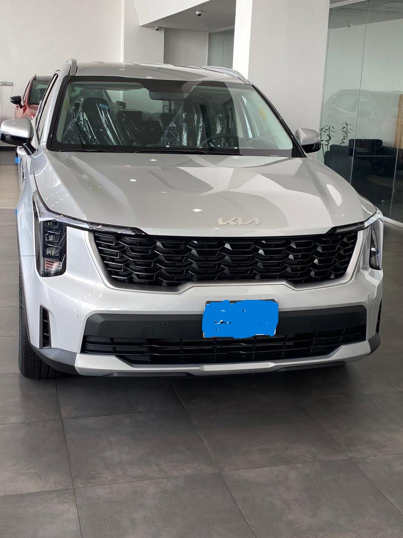 2025 KIA SORENTO - View 2