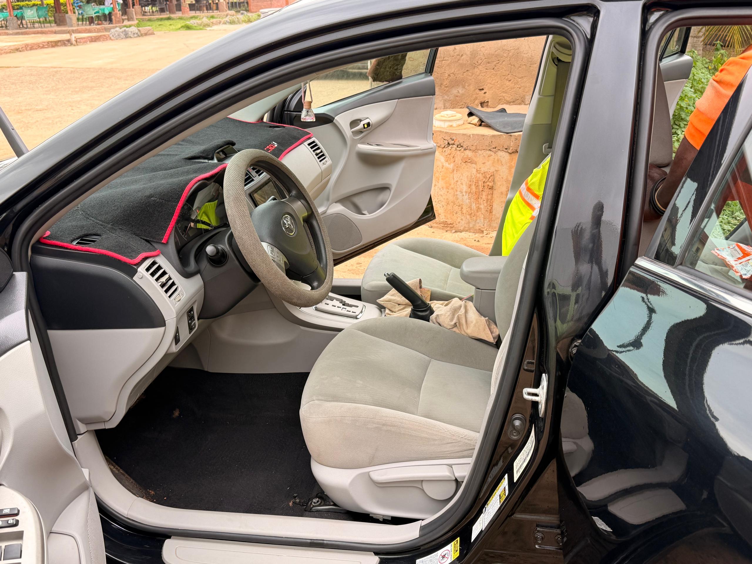 2013 TOYOTA COROLLA  - View 4