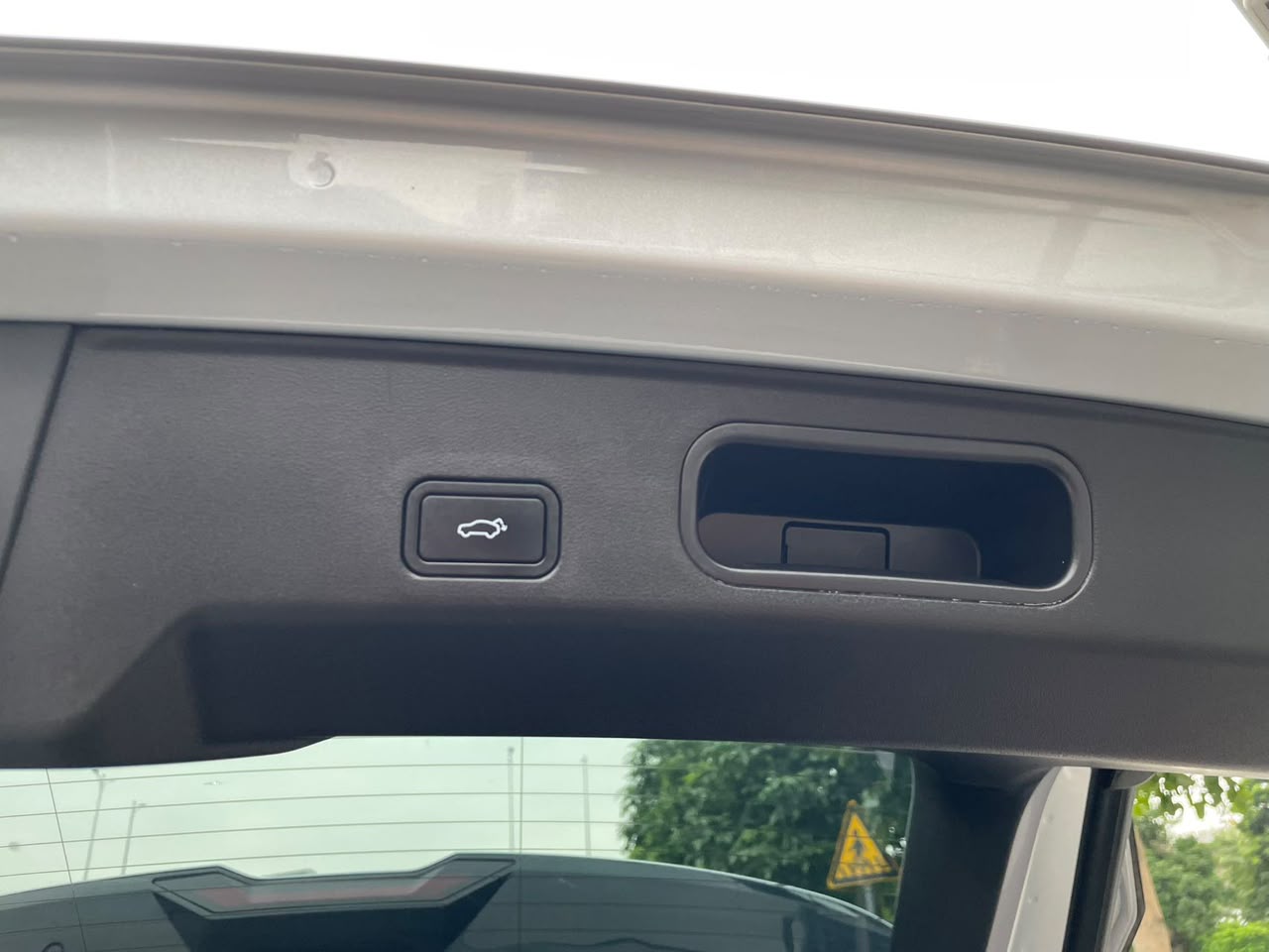 2023 GEELY BOYUE L 1.5TD DCT NOBLE  - View 4
