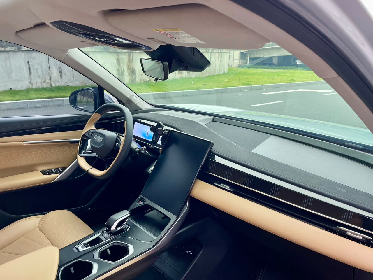 2023 GEELY BOYUE L 1.5TD DCT NOBLE  - View 15