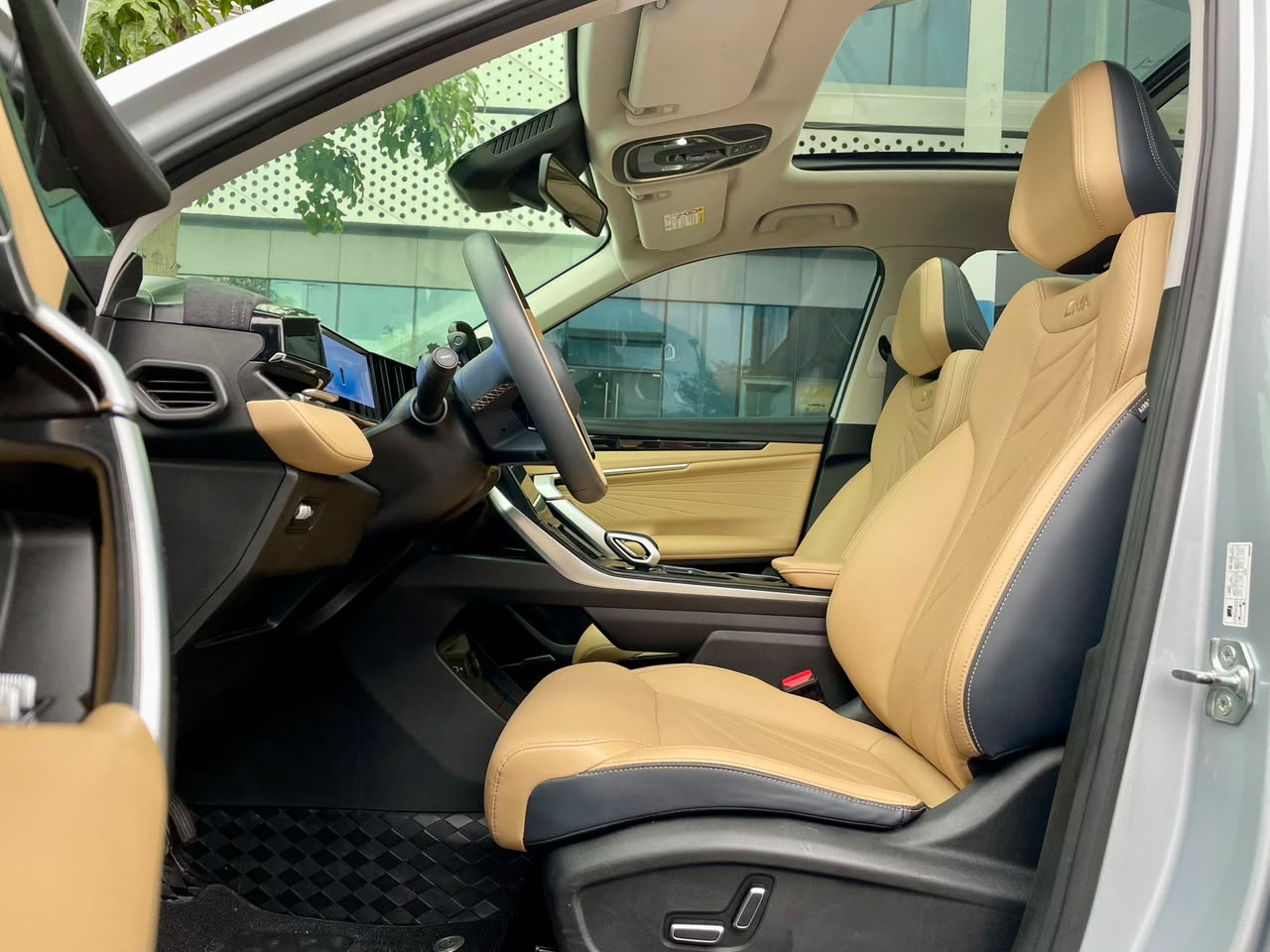 2023 GEELY BOYUE L 1.5TD DCT NOBLE  - View 17