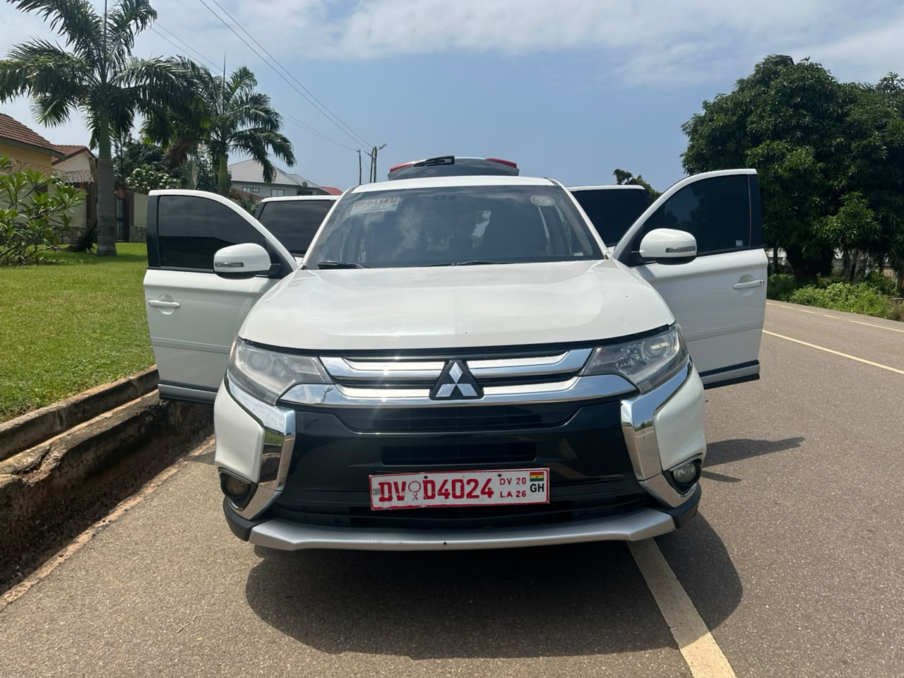 2017 MITSUBISHI OUTLANDER  - View 5